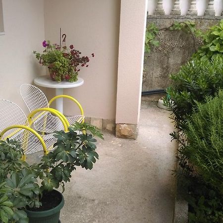 Apartment Ruzica Krstic ヘルツェグ・ノヴィ エクステリア 写真