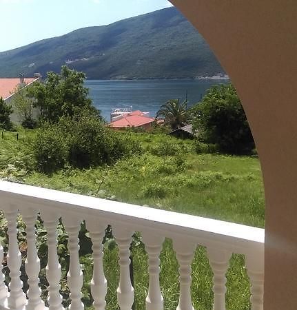 Apartment Ruzica Krstic ヘルツェグ・ノヴィ エクステリア 写真