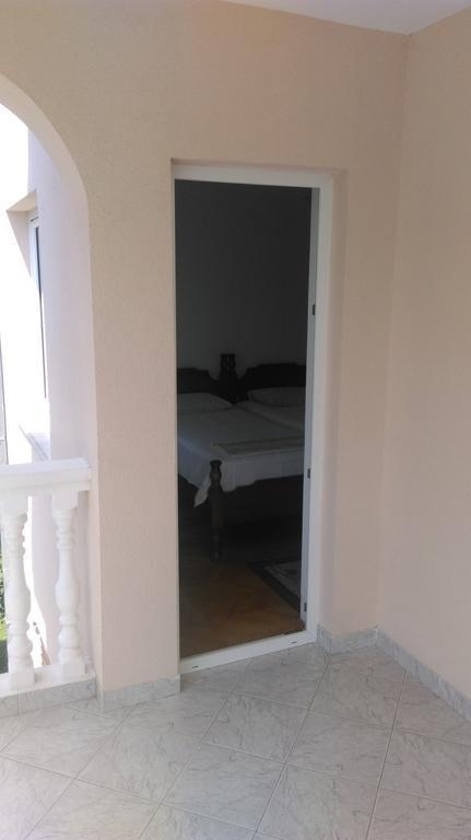 Apartment Ruzica Krstic ヘルツェグ・ノヴィ エクステリア 写真