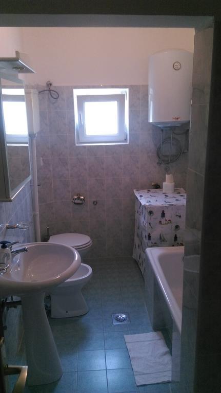 Apartment Ruzica Krstic ヘルツェグ・ノヴィ エクステリア 写真
